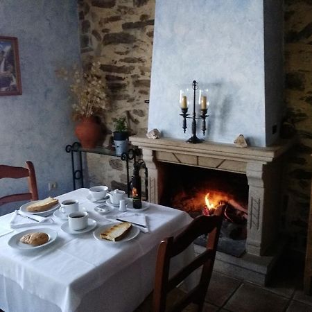 Mesa Del Conde Hotel San Felices de los Gallegos Екстериор снимка
