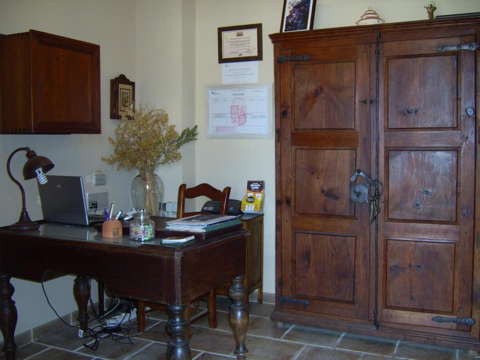 Mesa Del Conde Hotel San Felices de los Gallegos Екстериор снимка